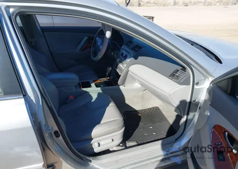 2010 Toyota Camry Xle V6 z USA, uszkodzony, nr VIN 4T1BK3EK4AU602758